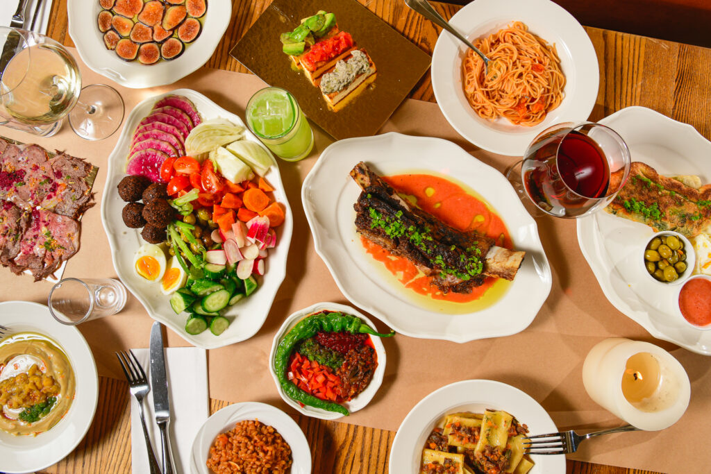 Malka Dumbo dinner service